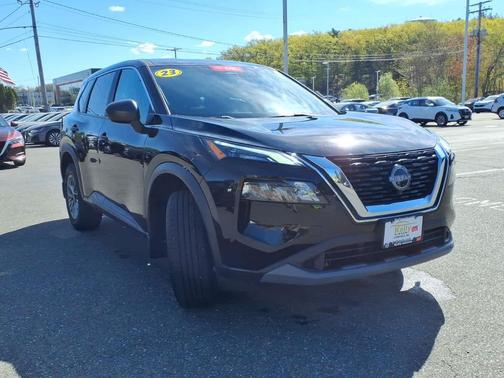 Super Black 2023 Nissan Rogue S