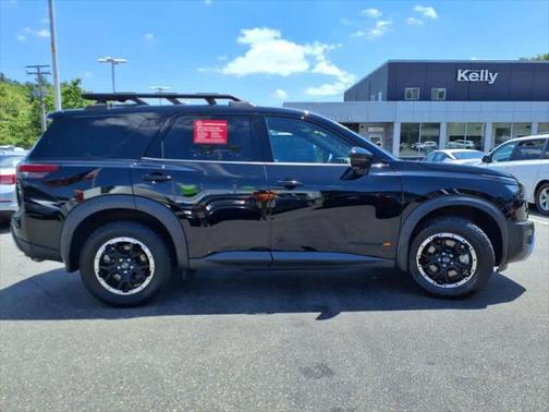 2024 Nissan Pathfinder Rock Creek 4WD