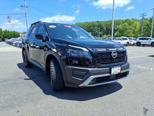 2024 Nissan Pathfinder Rock Creek 4WD
