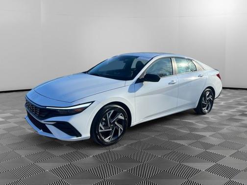 2025 Hyundai ELANTRA HEV SEL Sport