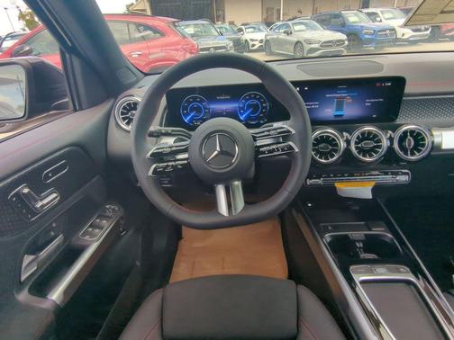 2024 Mercedes-Benz EQB 300 Base 4MATIC