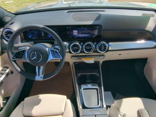 2024 Mercedes-Benz EQB 300 Base 4MATIC