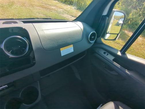 2025 Mercedes-Benz Sprinter 2500 Standard Roof
