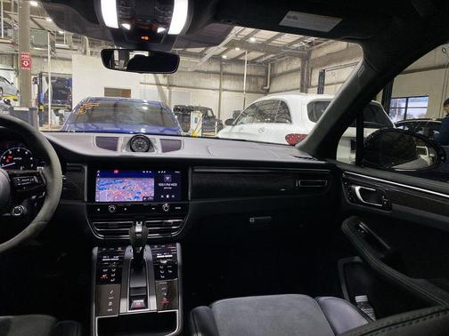 2024 Porsche Macan GTS