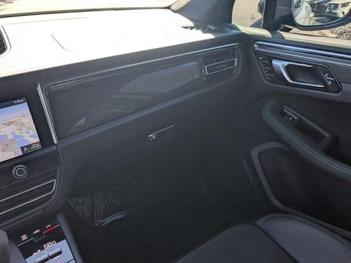 2024 Porsche Macan GTS