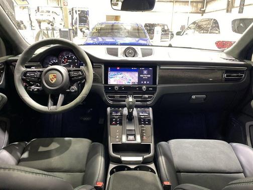 2024 Porsche Macan GTS