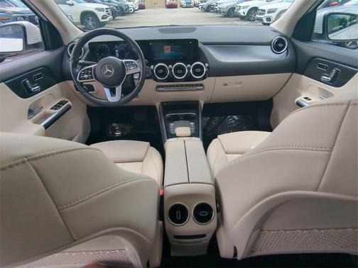 2022 Mercedes-Benz GLA 250 Base 4MATIC
