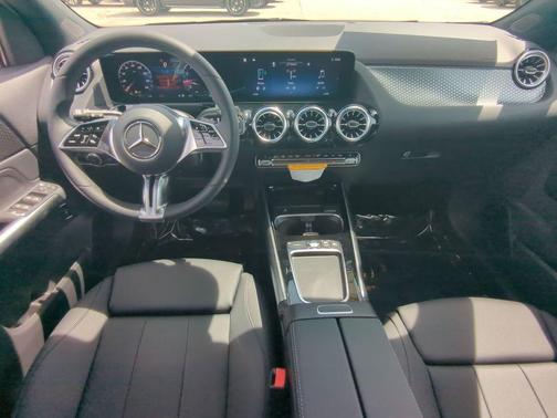 2026 Mercedes-Benz GLA 250 Base