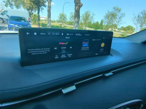 2023 Genesis GV70 2.5T