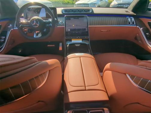 2024 Mercedes-Benz AMG S 63 E Base