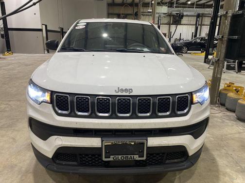 Bright White Clearcoat 2023 Jeep Compass Sport