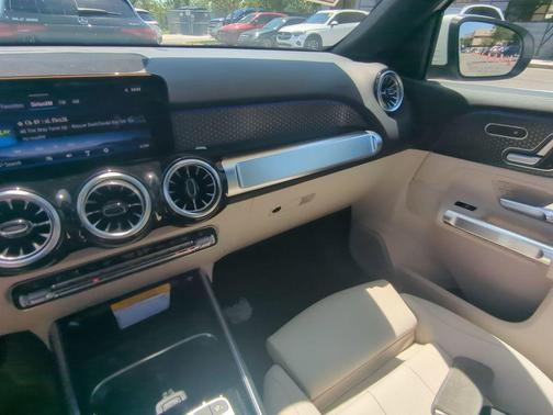 2025 Mercedes-Benz GLB 250 Base