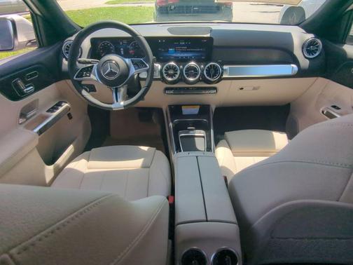 2025 Mercedes-Benz GLB 250 Base