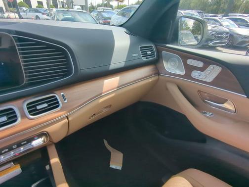 2026 Mercedes-Benz GLS 450 