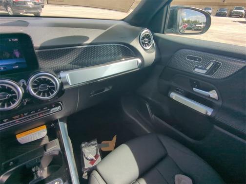 2025 Mercedes-Benz GLB 250 Base