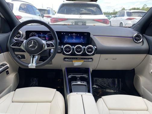 Polar White 2026 Mercedes-Benz GLA 250 Base 4MATIC
