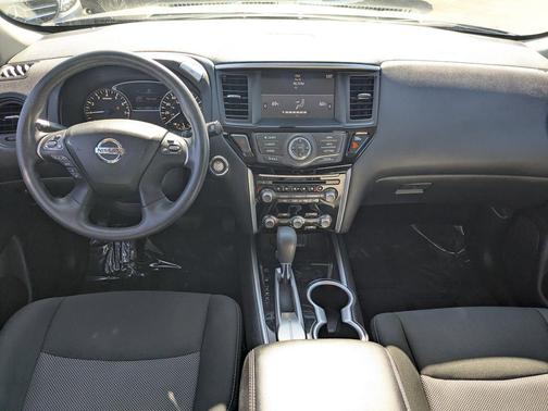 2020 Nissan Pathfinder S
