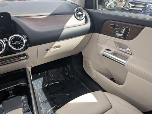 2023 Mercedes-Benz GLA 250 Base