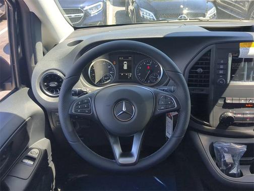 2023 Mercedes-Benz Metris Base