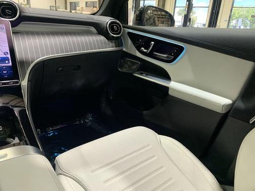 2024 Mercedes-Benz GLC 300 Base 4MATIC