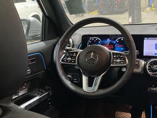 2023 Mercedes-Benz EQB 300 Base 4MATIC