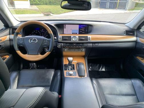 2017 Lexus LS 460 L