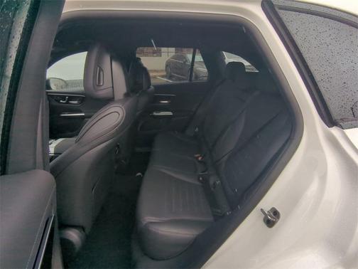 2025 Mercedes-Benz GLC 350e Base 4MATIC