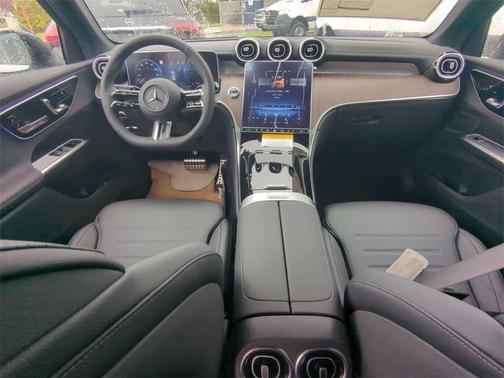 2025 Mercedes-Benz GLC 350e Base 4MATIC