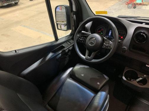 2023 Mercedes-Benz Sprinter 2500 170 WB