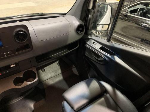 2023 Mercedes-Benz Sprinter 2500 170 WB