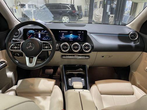 MANUFAKTUR Patagonia Red Metallic 2022 Mercedes-Benz GLA 250 Base