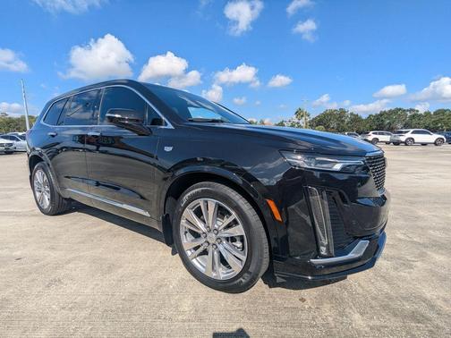 2024 Cadillac XT6 Premium Luxury FWD
