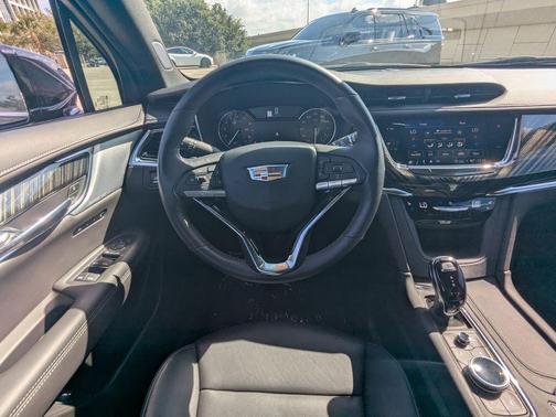2024 Cadillac XT6 Premium Luxury FWD