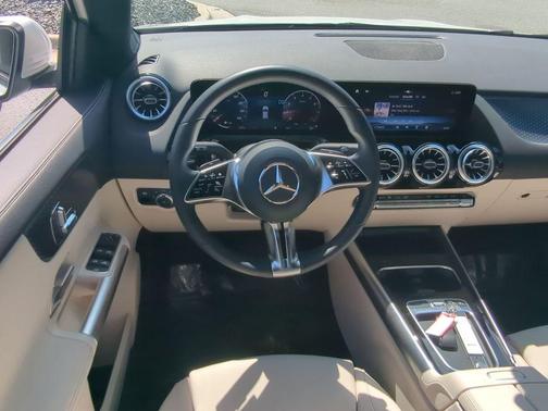 2025 Mercedes-Benz GLA 250 Base