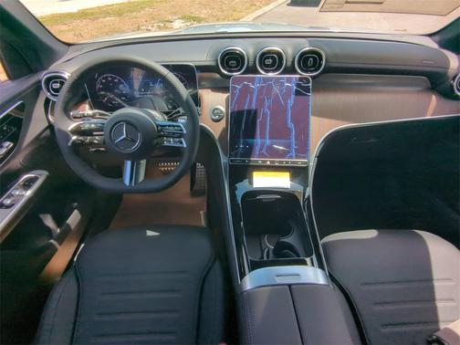 2025 Mercedes-Benz GLC 300 Base