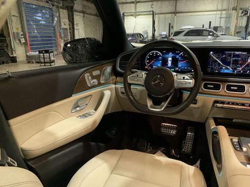 2023 Mercedes-Benz GLS 450 4MATIC