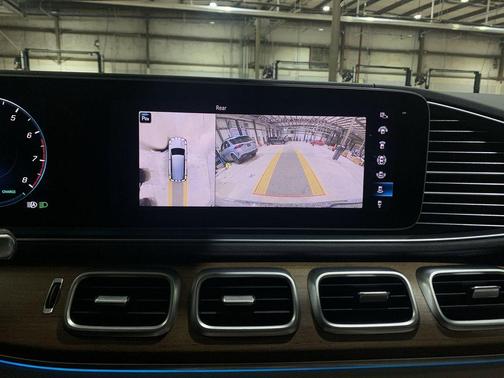 2023 Mercedes-Benz GLS 450 4MATIC