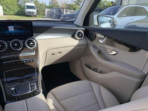 2021 Mercedes-Benz GLC 300 Base 4MATIC