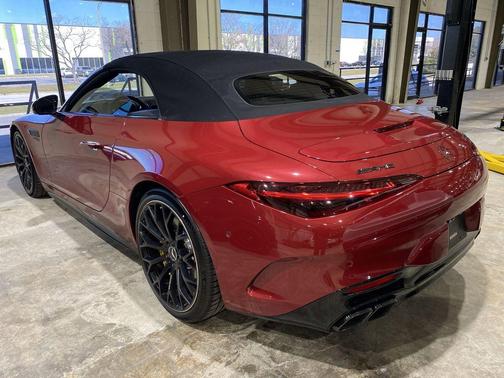 2022 Mercedes-Benz AMG SL 63 Base