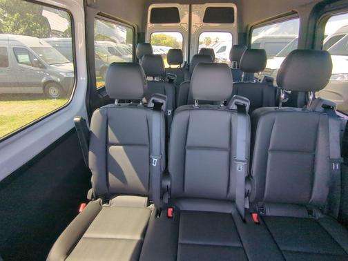 2024 Mercedes-Benz Sprinter 2500 144 WB Standard Roof Passenger