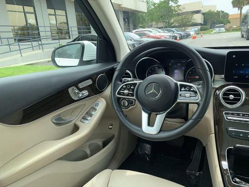 2022 Mercedes-Benz GLC 300 Base 4MATIC