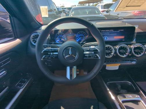 2024 Mercedes-Benz EQB 350 Base 4MATIC