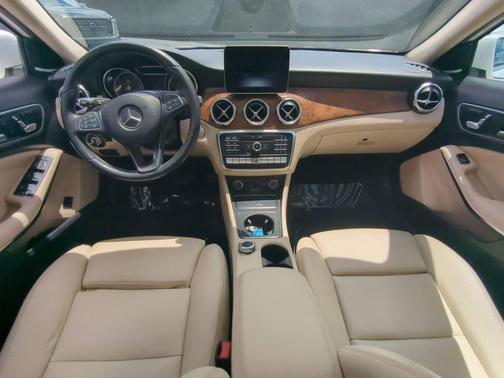 2020 Mercedes-Benz GLA 250 Base 4MATIC
