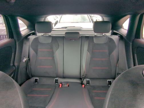 2025 Mercedes-Benz GLA 250 Base