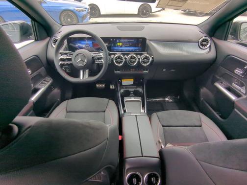 2025 Mercedes-Benz GLA 250 Base