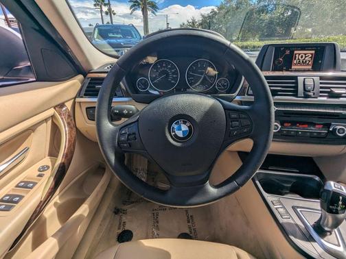 2015 BMW 320 i