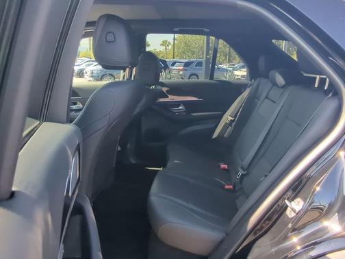 2025 Mercedes-Benz GLE 450e 4MATIC