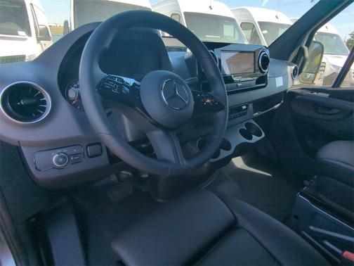 2025 Mercedes-Benz Sprinter 2500 High Roof