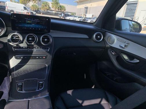 2021 Mercedes-Benz GLC 300 Base