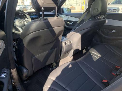 2021 Mercedes-Benz GLC 300 Base